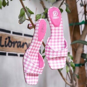 Chinese Laundry Lomita Pink Kitten Heels NEW